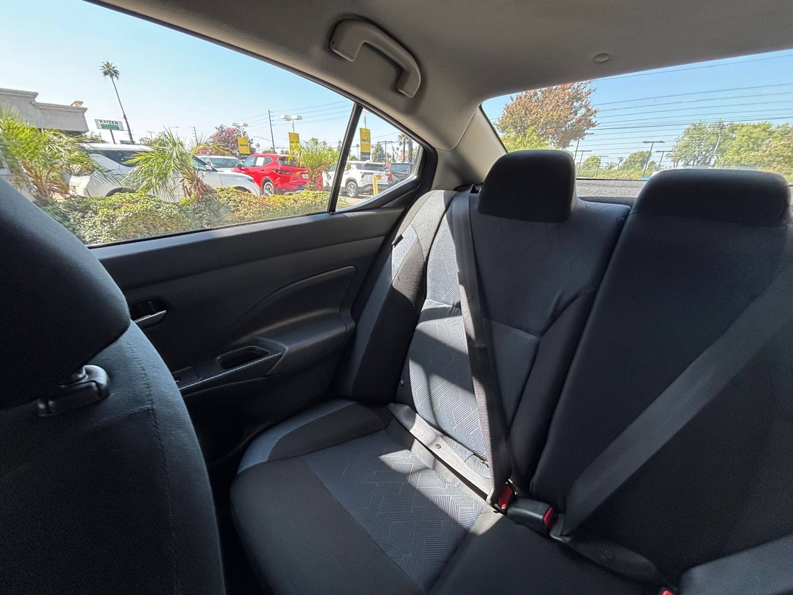 Used 2025 Nissan Versa SV FWD image 37