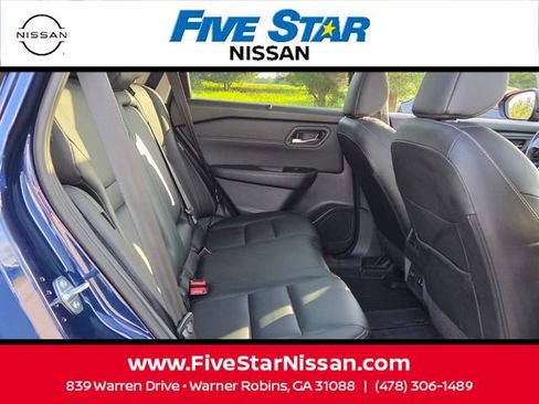 Used 2024 Nissan Rogue SL w/ SL Premium Package AWD/4WD image 16