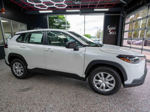 New 2026 Toyota Corolla Cross L AWD/4WD image 5