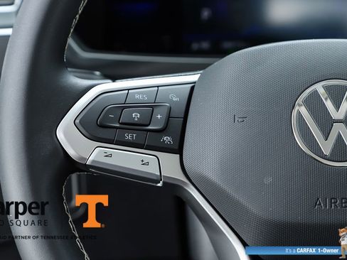 Used 2023 Volkswagen Tiguan SE image 21