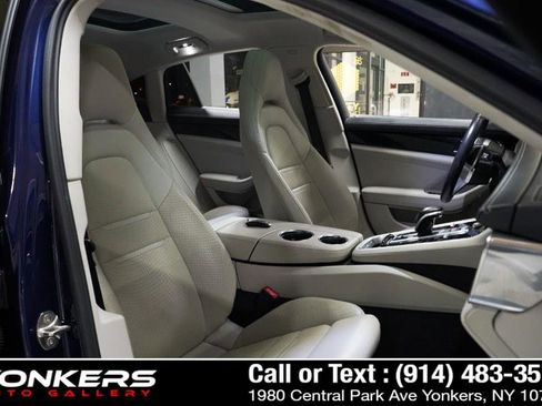 Used 2020 Porsche Panamera RWD image 73