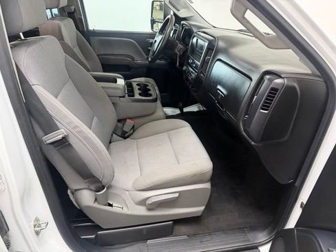 Used 2019 Chevrolet Silverado 2500 W/T AWD/4WD image 31