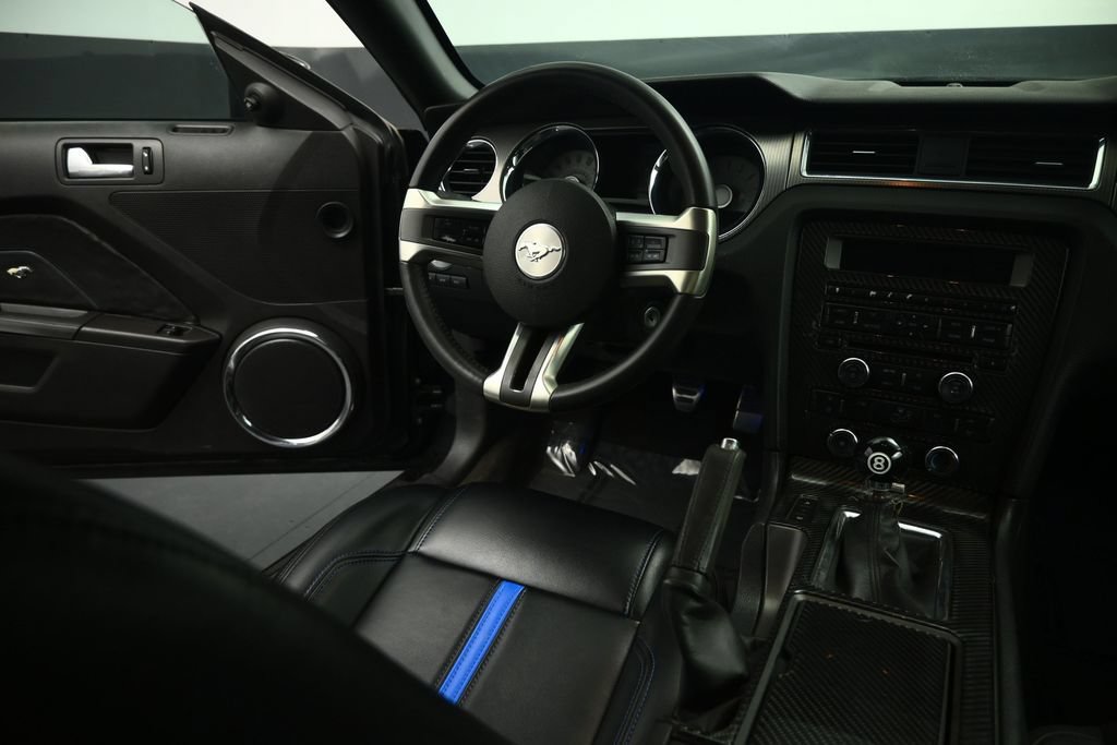 Used 2012 Ford Mustang GT Premium RWD image 39