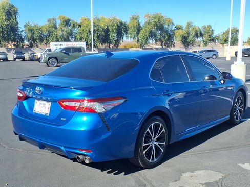 Used 2019 Toyota Camry SE image 8