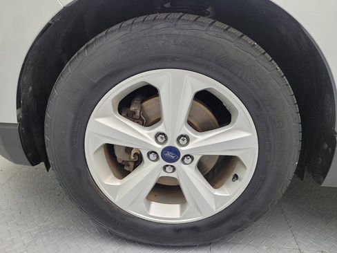 Used 2018 Ford Edge SE FWD image 31