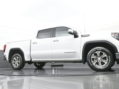 Used 2023 GMC Sierra 1500 SLT image 43