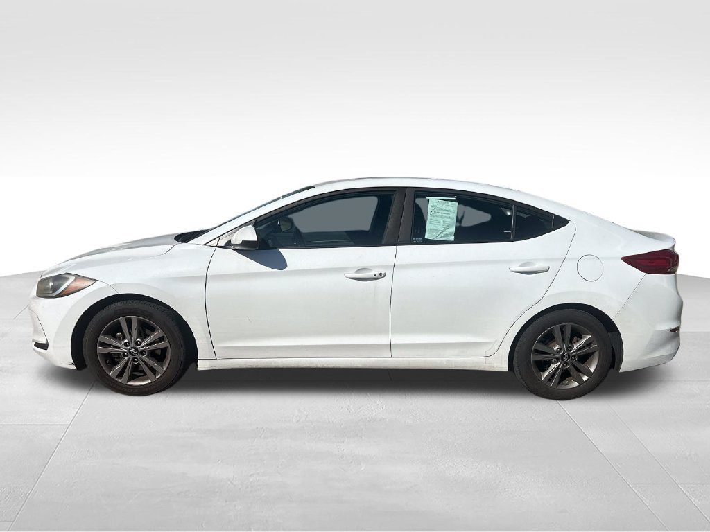 Used 2018 Hyundai Elantra Value Edition w/ Cargo Package FWD image 2
