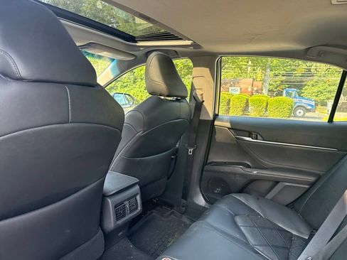 Used 2018 Toyota Camry XLE w/ Audio Package FWD image 8
