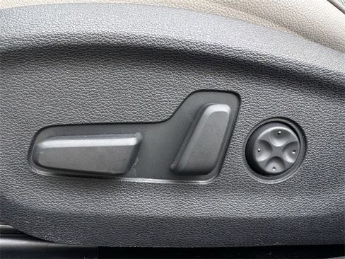 Used 2019 Hyundai Sonata Limited image 28