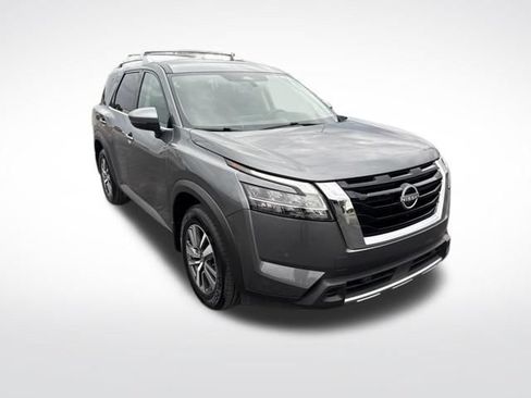 Used 2024 Nissan Pathfinder SL AWD/4WD image 7