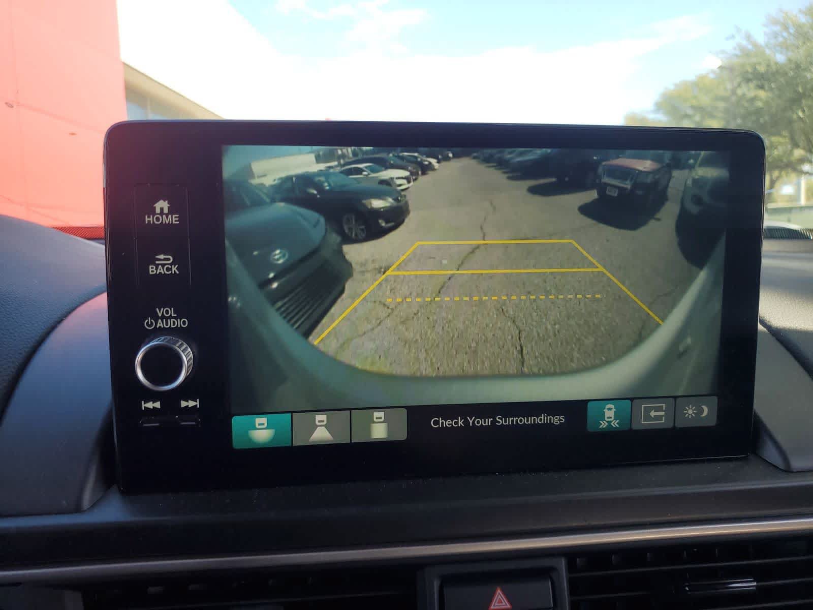 Used 2025 Honda Pilot Touring image 18