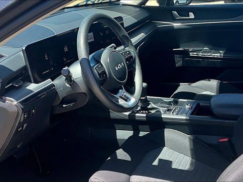Used 2025 Kia K5 LXS FWD image 17