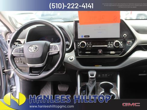 Used 2023 Toyota Highlander Limited FWD image 20