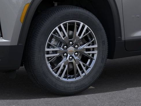 New 2026 Chevrolet Traverse LT w/ Driver Confidence Package FWD image 9