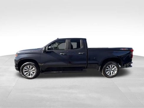 Used 2022 Chevrolet Silverado 1500 Custom image 8