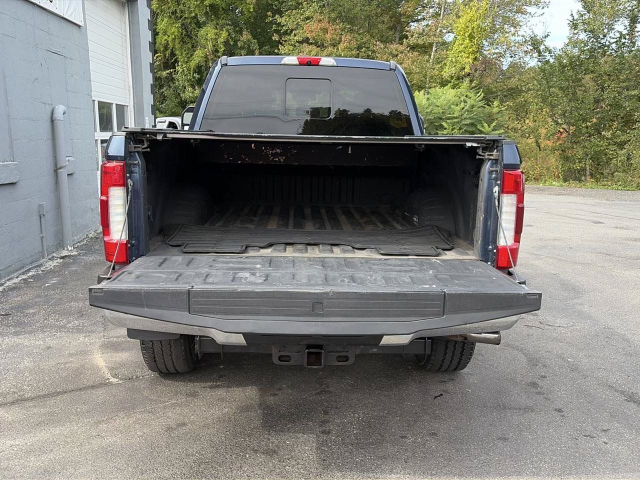 Used 2019 Ford F350 Lariat w/ Lariat Ultimate Package AWD/4WD image 8