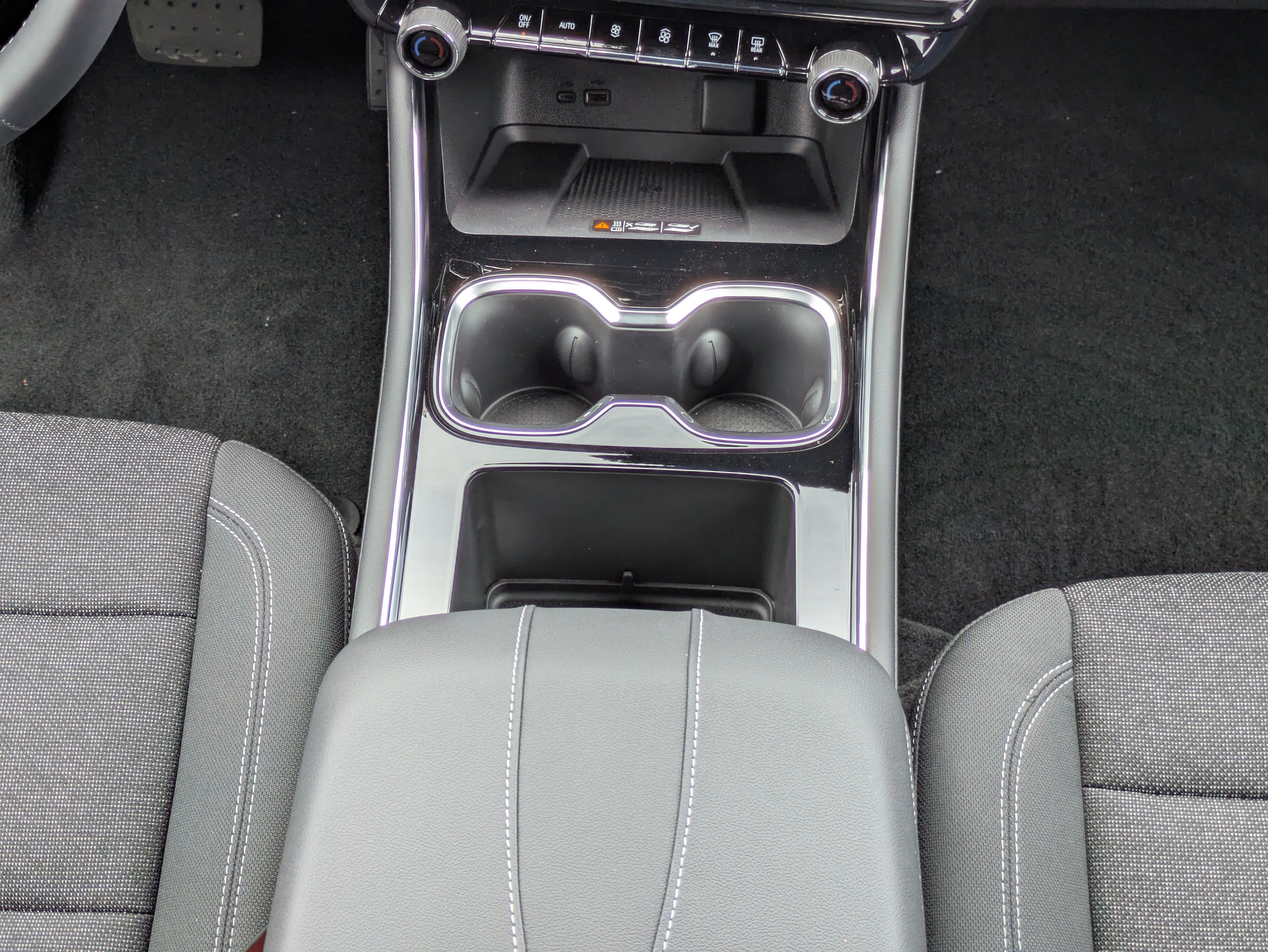 New 2026 Chevrolet Traverse LT FWD image 6
