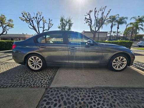 Used 2018 BMW 320i Sedan image 4