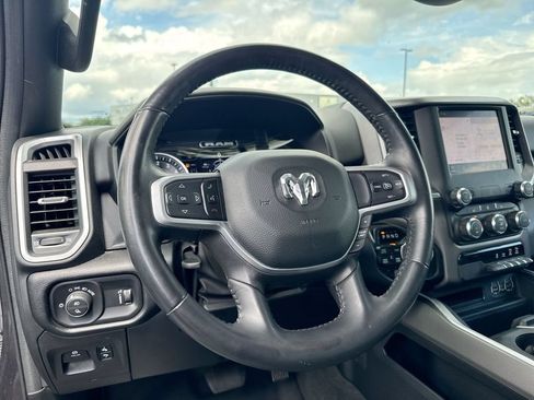 Used 2022 RAM 1500 Big Horn AWD/4WD image 11