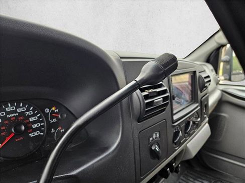 Used 2006 Ford F350 XL AWD/4WD image 12