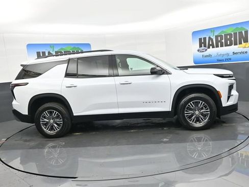 New 2026 Chevrolet Traverse LT image 7