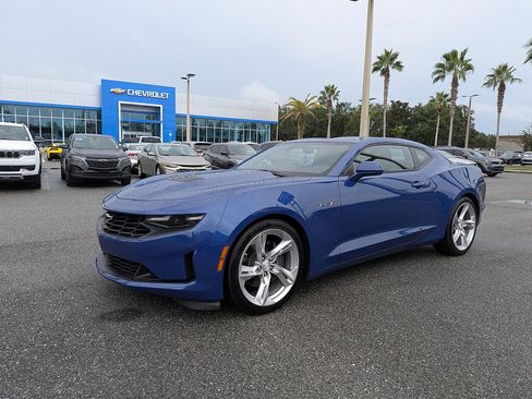 Certified 2021 Chevrolet Camaro LT RWD image 7