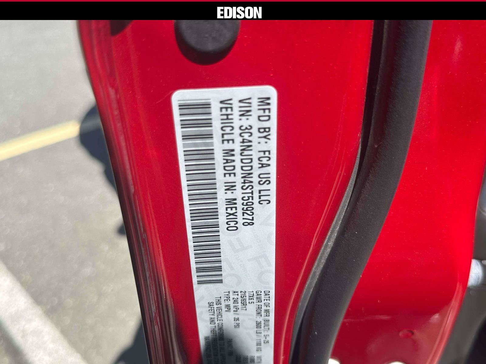 Used 2025 Jeep Compass Trailhawk w/ Trailhawk Elite Group AWD/4WD image 18