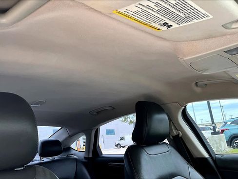 Used 2015 Ford Fusion SE w/ Equipment Group 202A image 13