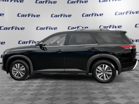 Used 2023 Nissan Pathfinder SL image 2