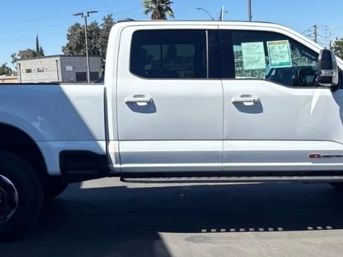 Used 2024 Ford F250 Lariat w/ Lariat Ultimate Package AWD/4WD image 3