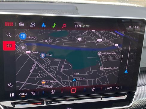 Certified 2025 Volkswagen GTI SE image 15