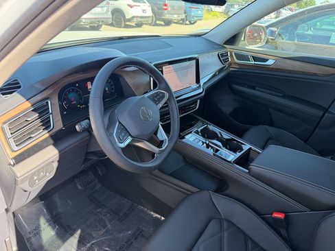 New 2026 Volkswagen Atlas SE AWD/4WD image 11