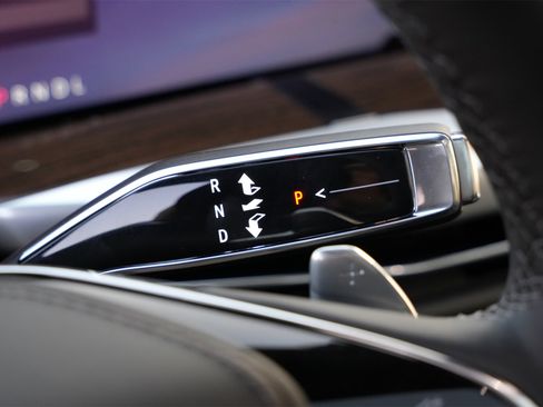 New 2025 Cadillac Escalade Sport Platinum w/ LPO, ONYX Package image 14