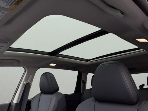 New 2026 Subaru Ascent Limited image 4