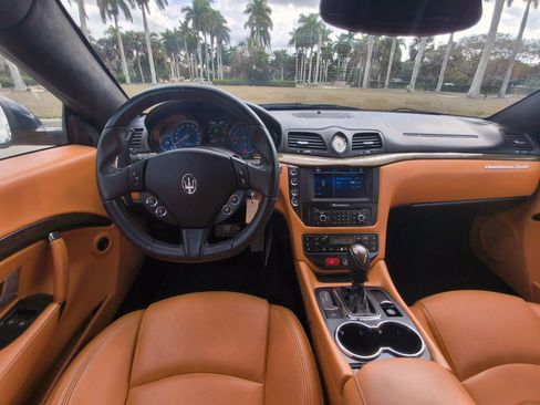 Used 2016 Maserati GranTurismo Sport image 6