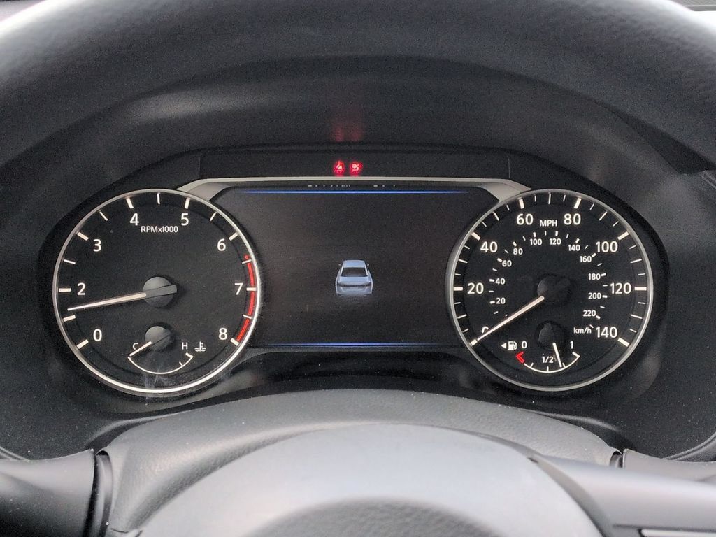 Used 2025 Nissan Altima 2.5 SV FWD image 4