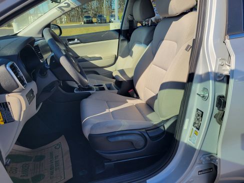 Used 2022 Kia Sportage LX image 24
