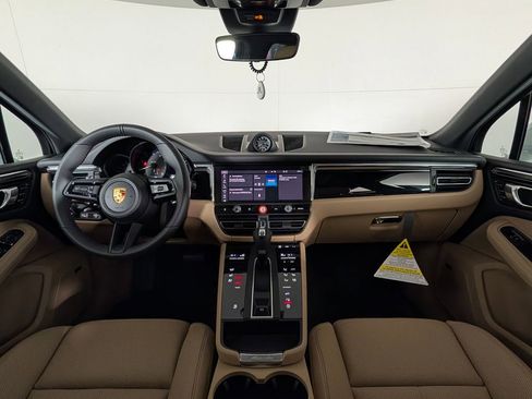 New 2026 Porsche Macan image 20