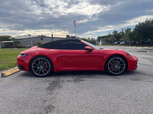 Used 2020 Porsche 911 Carrera S RWD image 3