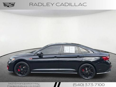 Used 2024 Volkswagen Jetta GLI Autobahn FWD image 17