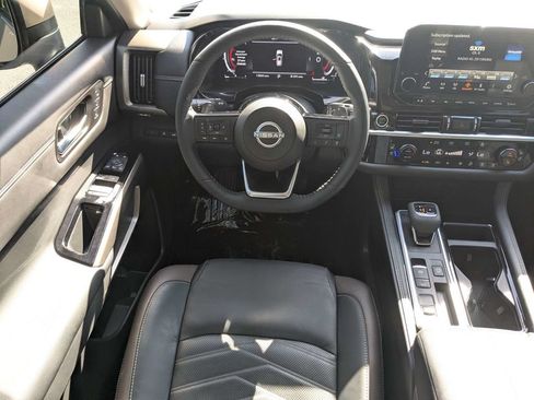 Used 2024 Nissan Pathfinder Platinum w/ Cargo Package FWD image 18