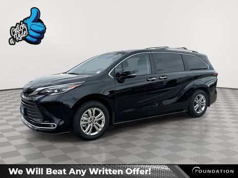 Used 2024 Toyota Sienna Platinum image 1
