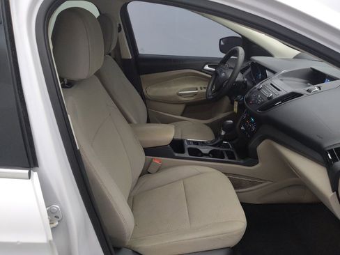 Used 2017 Ford Escape SE FWD image 21