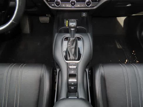 Certified 2024 Honda HR-V EX-L image 21