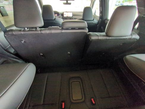 New 2027 INFINITI QX60 Luxe FWD image 33