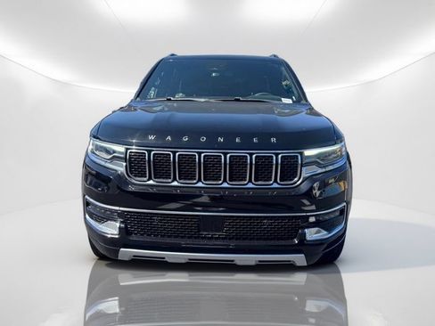 Used 2023 Jeep Wagoneer L Series II w/ Premium Group I AWD/4WD image 8