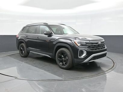 New 2026 Volkswagen Atlas Peak Edition