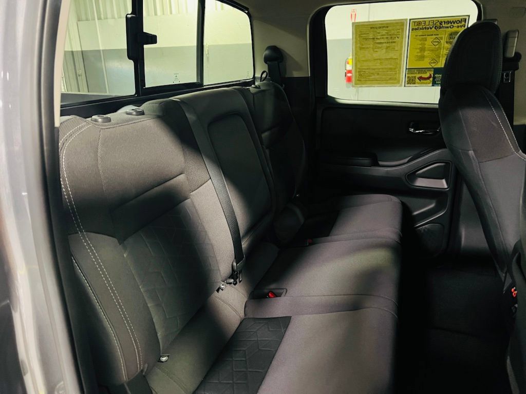 Used 2025 Nissan Frontier SV w/ SV Convenience Package AWD/4WD image 24