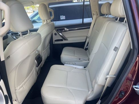 Used 2021 Lexus GX 460 Luxury w/ Sport Design Package image 4