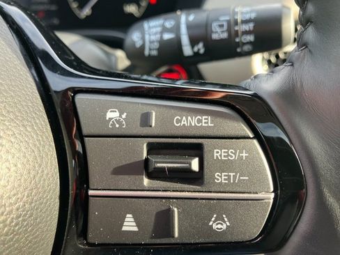 Used 2024 Honda HR-V EX-L image 6